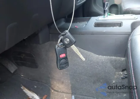 2010 Nissan Frontier Pro-4X z USA, uszkodzony, nr VIN 1N6AD0EV7AC409641